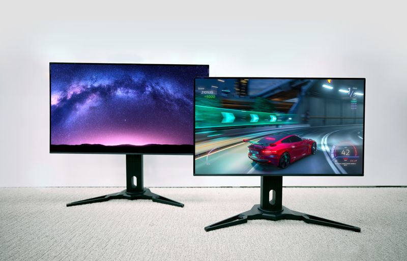 삼성디스플레이가 공개한 2024년형 모니터용 QD-OLED 신제품 UHD 31.5형(왼쪽), 360Hz QHD 27형. 삼성디스플레이 제공