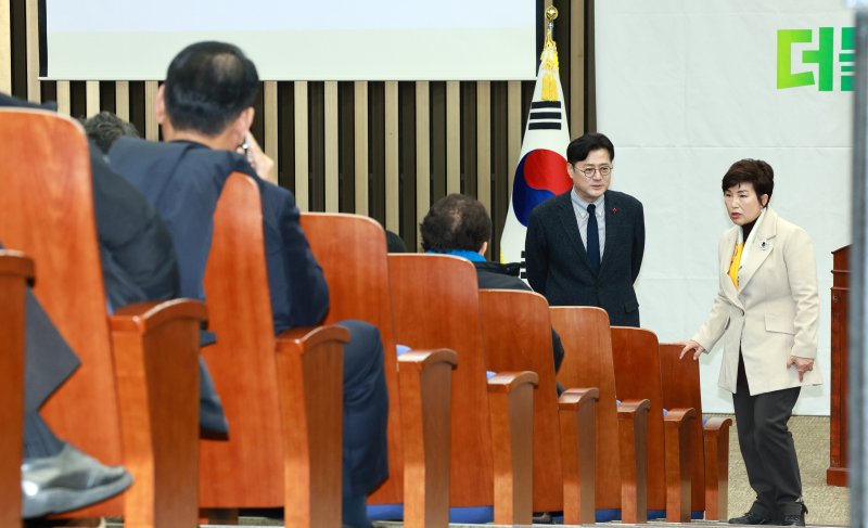 정개특위, 위성정당 방지법 '제자리걸음'…올해도 '깜깜이' 선거