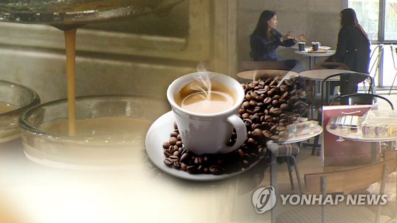 "커피 설탕 좀…" 70대 노인 요청에 카페 직원 대답 논란
