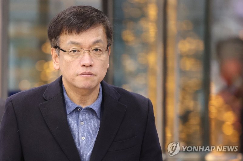 최상목 후보자 "은행권, 횡재세보다 자발적 기여 바람직"