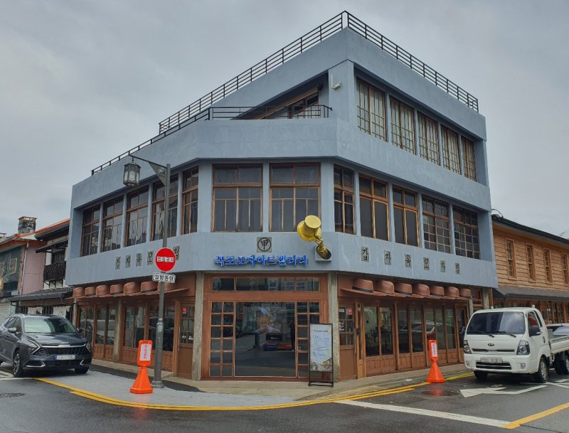 [목포=뉴시스] 목포모자아트갤러리. *재판매 및 DB 금지