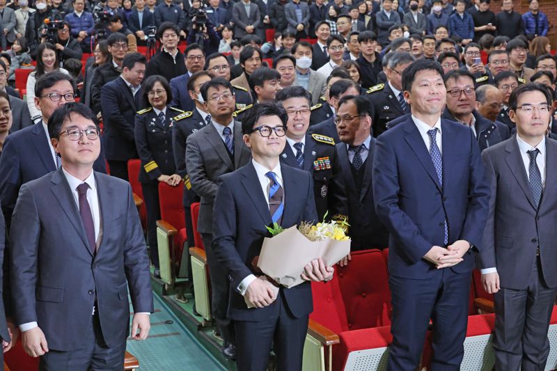 국민의힘으로 향하는 한동훈 장관 이임식