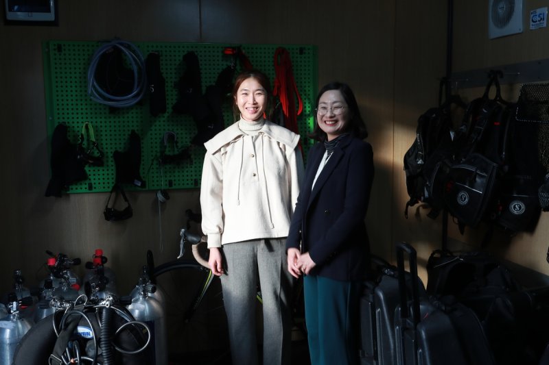 노진아 경위와 강민혜 경사 [남해해경청 제공. 재판매 및 DB금지]
