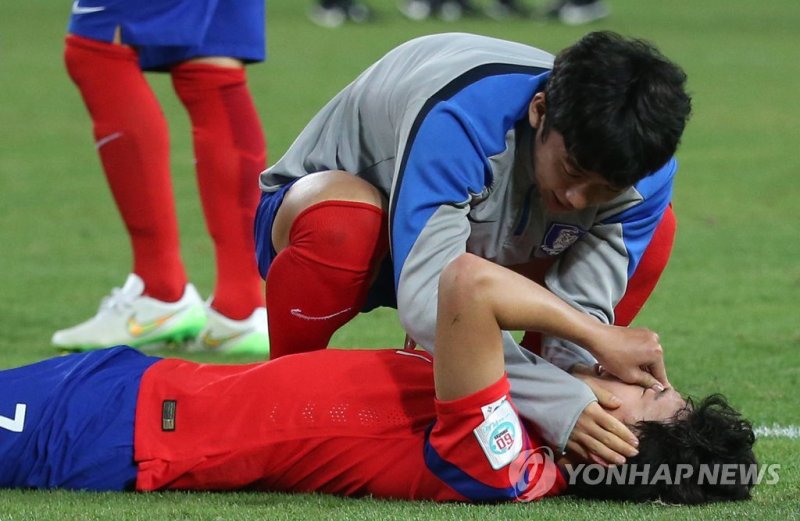 포스테코글루 감독 “손흥민 우승하고 돌아와”...이 정도면 아버지 아닌가?