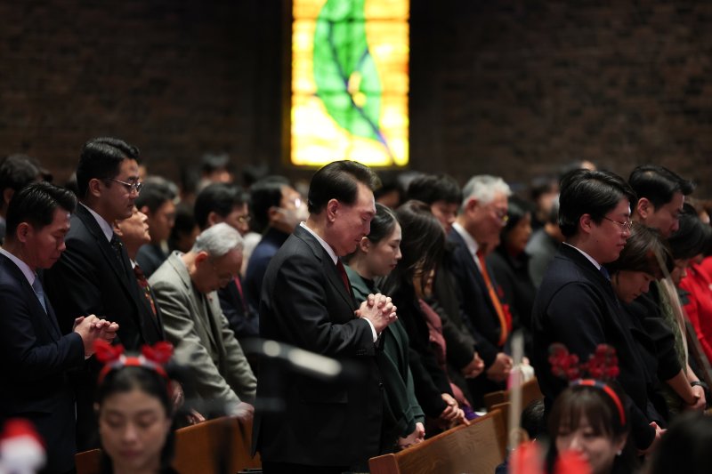 尹, 성탄 연휴 사고에 "국민 안전 지키는게 국가 존재 이유"