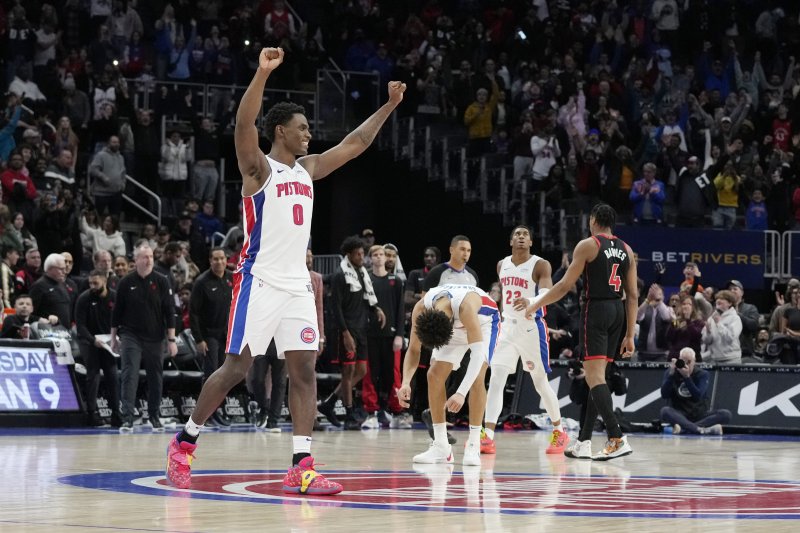 [디트로이트=AP/뉴시스] 28연패를 끊은 뒤 기뻐하는 미국프로농구(NBA) 디트로이트 피스톤스의 제일런 듀런. 2023.12.31