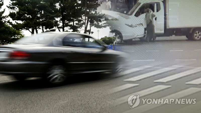 "엔진 터진다고 XX야" 중학생과 초등생 무면허 운전…인터넷 방송까지