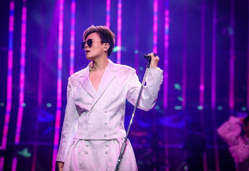 [서울=뉴시스] 박진영(J.Y. Park) 2023 송년 콘서트 '80's Night' 공연. (사진 = JYP엔터테인먼트 제공) 2024.01.02. photo@newsis.com *재판매 및 DB 금지