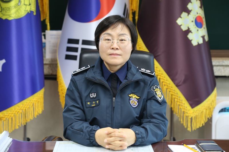 박수연 부산구치소장 취임.."신뢰받는 교정행정 구현"