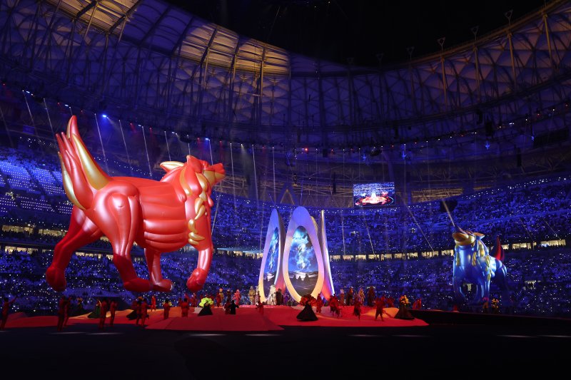 [도하(카타르)=뉴시스] 김근수 기자 = 12일(현지시각) 카타르 도하 루사일 스타디움에서 AFC 카타르 아시안컵 2023 개막식 공연이 진행되고 있다. 2024.01.12. ks@newsis.com