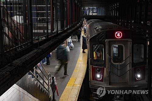 다툼 말리다 총격에 사망..뉴욕 지하철서 올해 첫 살인 사건