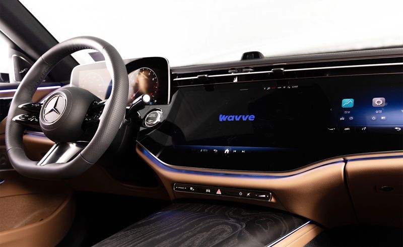 메르세데스-벤츠 ‘더 뉴 E-클래스’서 웨이브 볼 수 있다