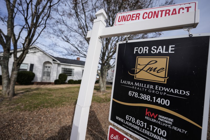 미국의 지난해 기존주택 판매가 28년 만에 최저 수준을 기록했다고 전미부동산중개인협회(NAR)가 19일(현지시간) 발표했다. 주택거래는 고금리 여파로 매물 부족과 집 값 고공행진이 지속되면서 타격을 받았다. AP뉴시스