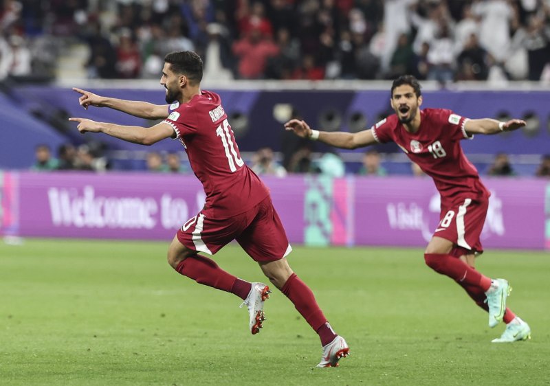 [도하(카타르)=뉴시스] 김근수 기자 = 22일(현지시각) 카타르 도하 칼리파 인터네셔널 경기장에서 열린 아시아축구연맹(AFC) 2023 카타르 아시안컵 A조 조별예선 3차전 카타르 대 중국의 경기, 후반 카타르 알 하이도스가 선취골을 넣고 기뻐하고 있다. 2024.01.23. ks@newsis.com