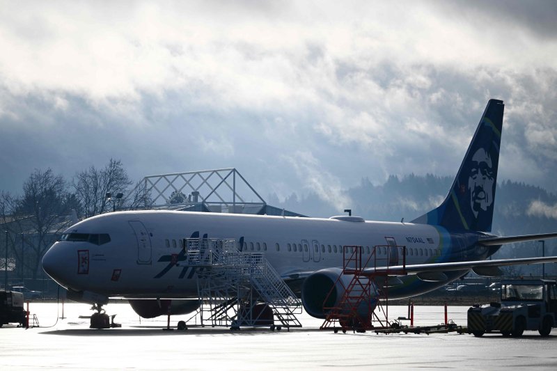 지난 1월 23일 미 오리건주 포틀랜드 국제공항에서 촬영된 미 알래스카 항공의 1282편 사고기.AFP연합뉴스