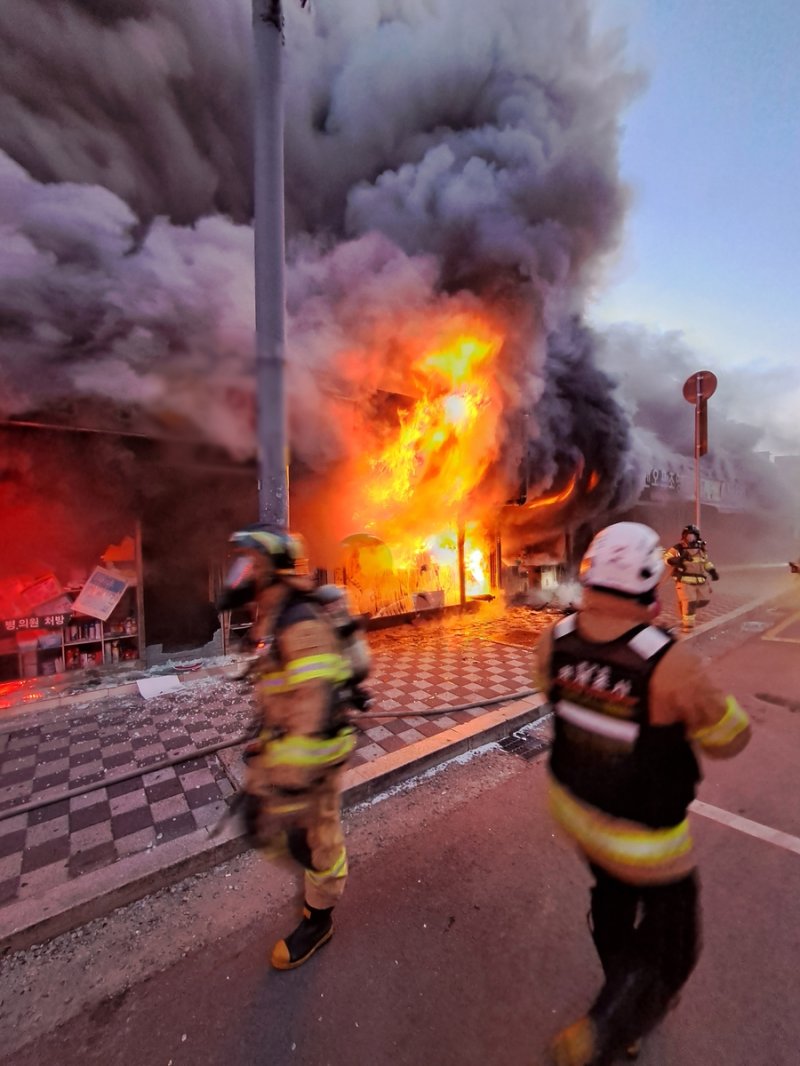 화재 현장 [경기도소방재난본부 제공. 재판매 및 DB 금지]