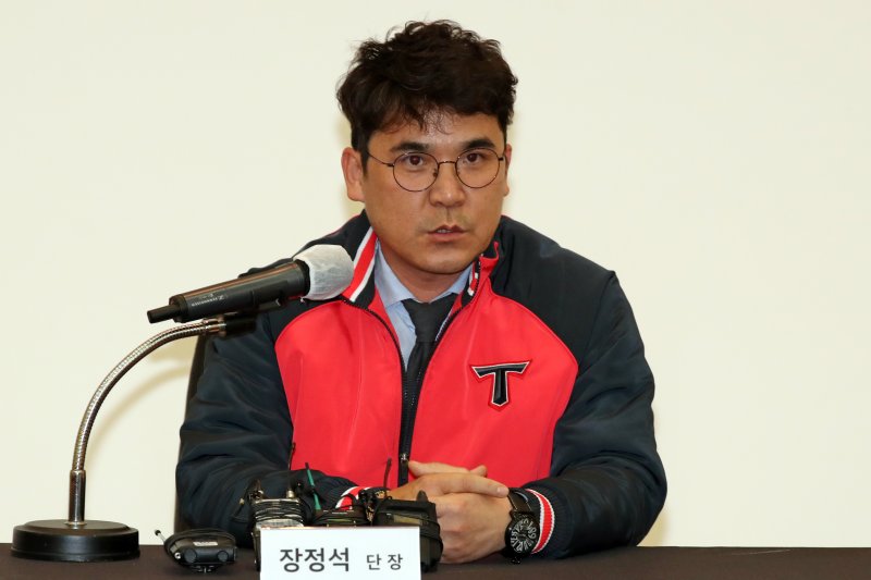 검찰, 김종국 감독·장정석 前단장 구속영장 청구…KIA 타이거즈 대충격