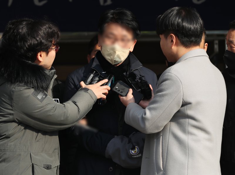 이재명 습격범 검찰도 "배후 없다"...'차기 대통령 되는 것 저지' 목적