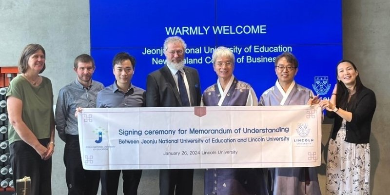 전주교육대학교가 최근 뉴질랜드 링컨대학교와 업무협약을 체결하고 연구 및 학술분야 협력에 나서기로 했다.(전주교대 제공)/뉴스1