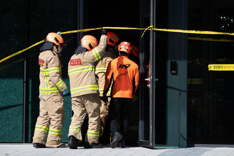 '4명 질식사' 금천 가스 누출사고 관계자 8명 불구속 기소