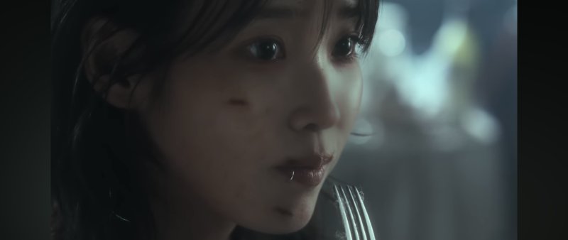 [서울=뉴시스] 아이유 '러브 윈스 올' 뮤직비디오. (사진 = 이담 엔터테인먼트 제공) 2024.01.24. photo@newsis.comㅋ43 *재판매 및 DB 금지