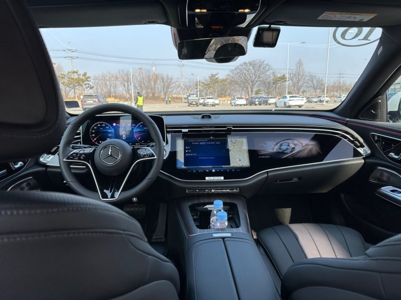 신형 E클래스 앞좌석 인테리어.ⓒ 뉴스1 이동희 기자