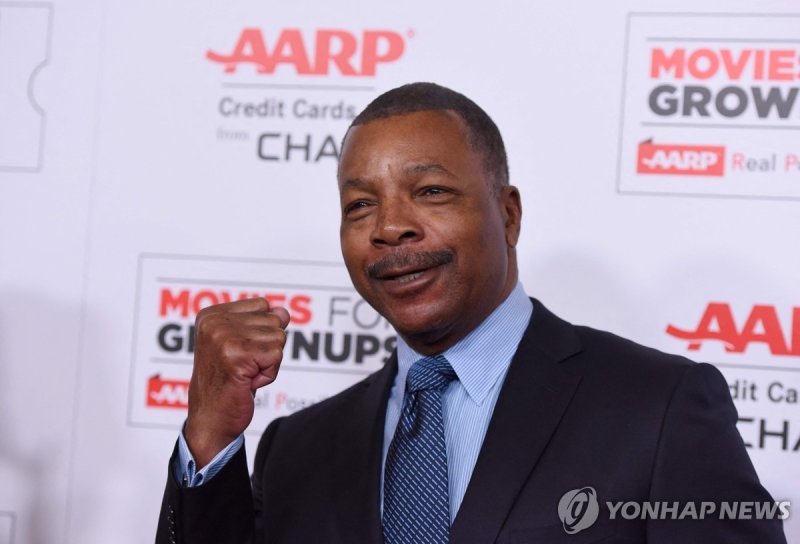 별세한 배우 칼 웨더스 (FILES) Actor Carl Weathers arrives for the 15th Annual Movies for Grownups Awards in Beverly Hills, California, February 8, 2016. Carl Weathers, the US actor who played boxer Apollo Creed in the first four "Rocky" films, has died at the age of 76, US media reported February 2, 2024. (P