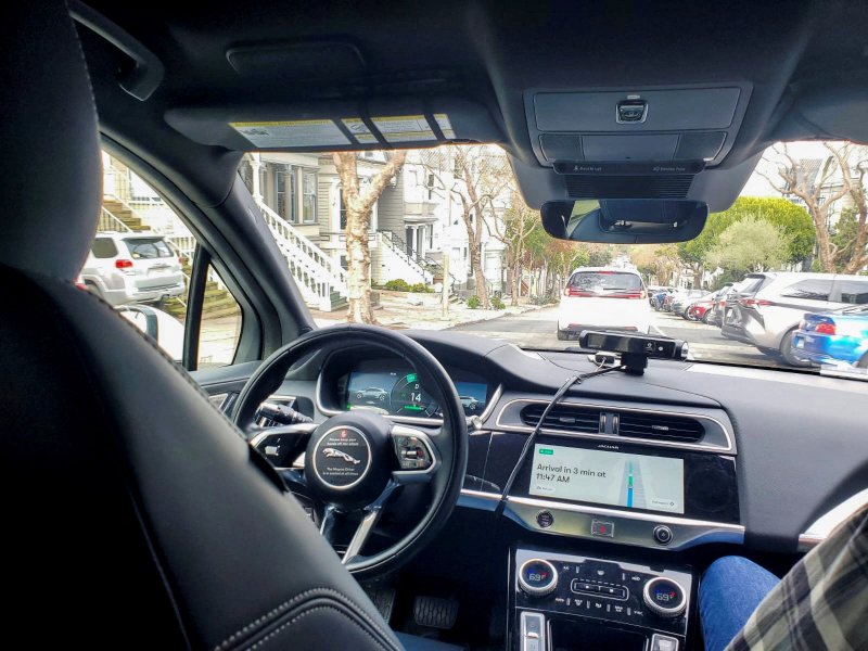 미국 샌프란시스코시내에서 운영중인 구글의 자율주행 자회사 웨이모의 무인 자율주행 택시 내부 모습. 사진=로이터연합뉴스
