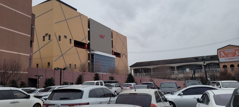 강제동 CGV제천점 전경. 올해 1월부터 내부 수리로 휴업 중이다. / 뉴스1 ⓒ News1