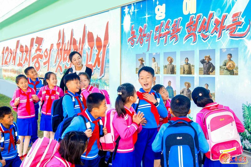 "돈 있으면 개인과외" 북한 엄마들 사교육 찾는 이유