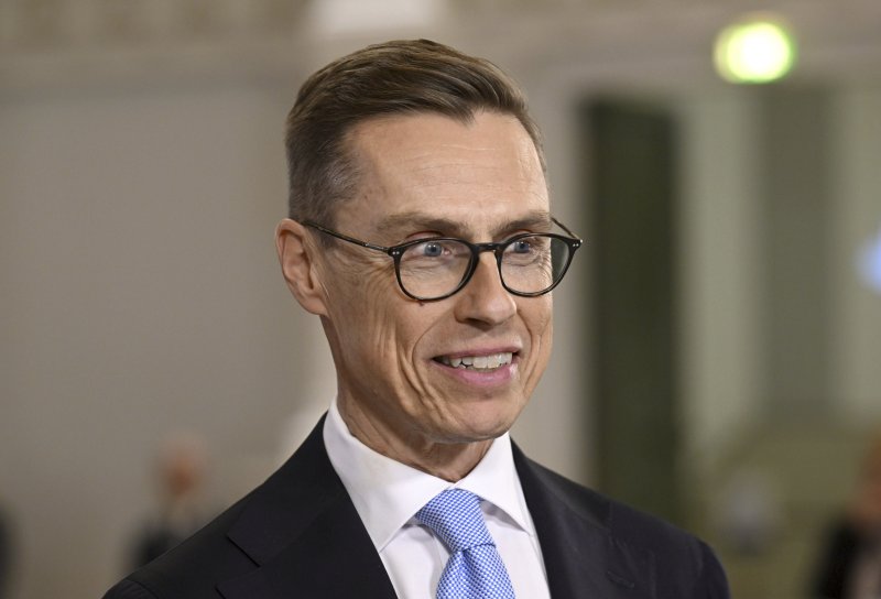 핀란드 새 대통령으로 당선된 알렉산데르 스투브 전 총리. AP뉴시스