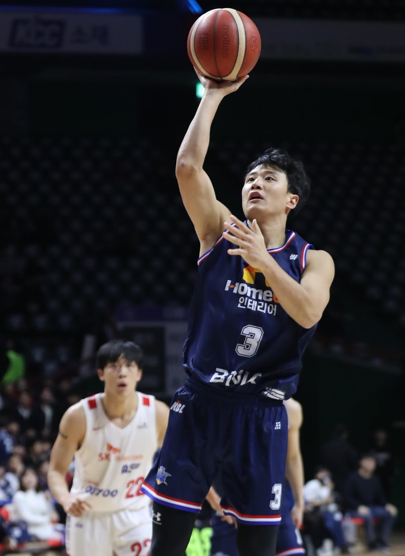 부산 KCC 허웅. 2024.1.3/뉴스1 ⓒ News1 윤일지 기자