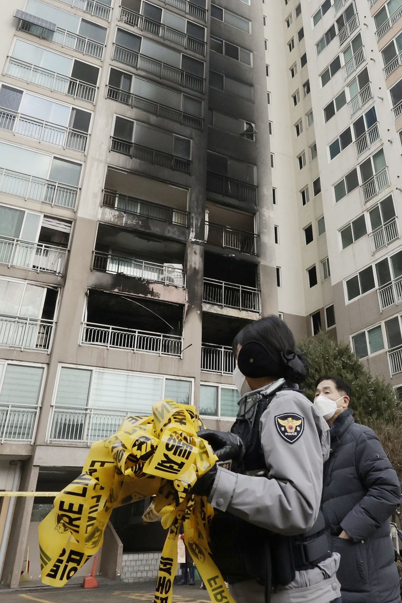 "연기흡입 인명피해 막자" 소방청, 아파트 방화문 실태 점검