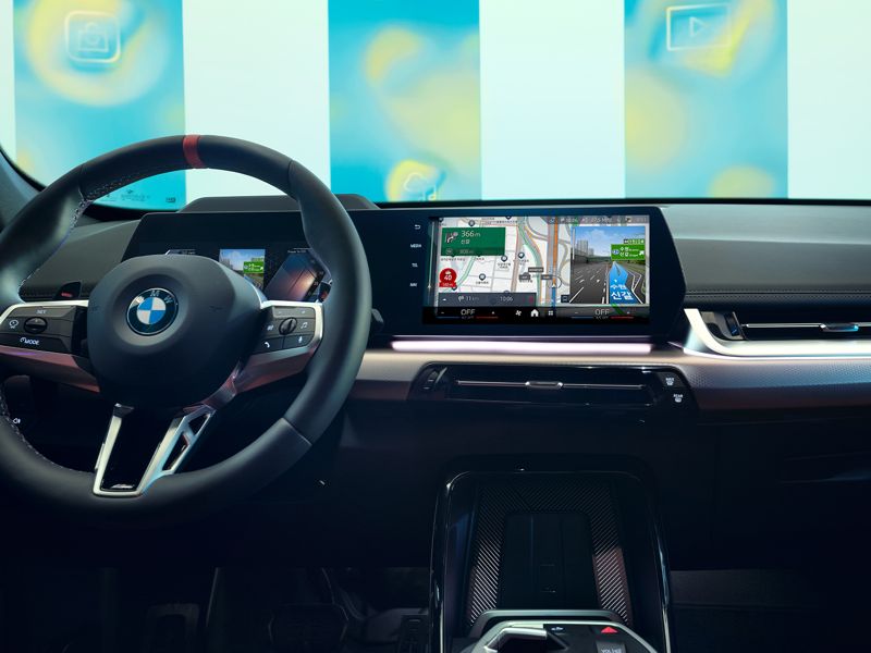 BMW 차량에 탑재되는 티맵 차량 내장형 내비게이션 '티맵 오토'. 티맵모빌리티 제공
