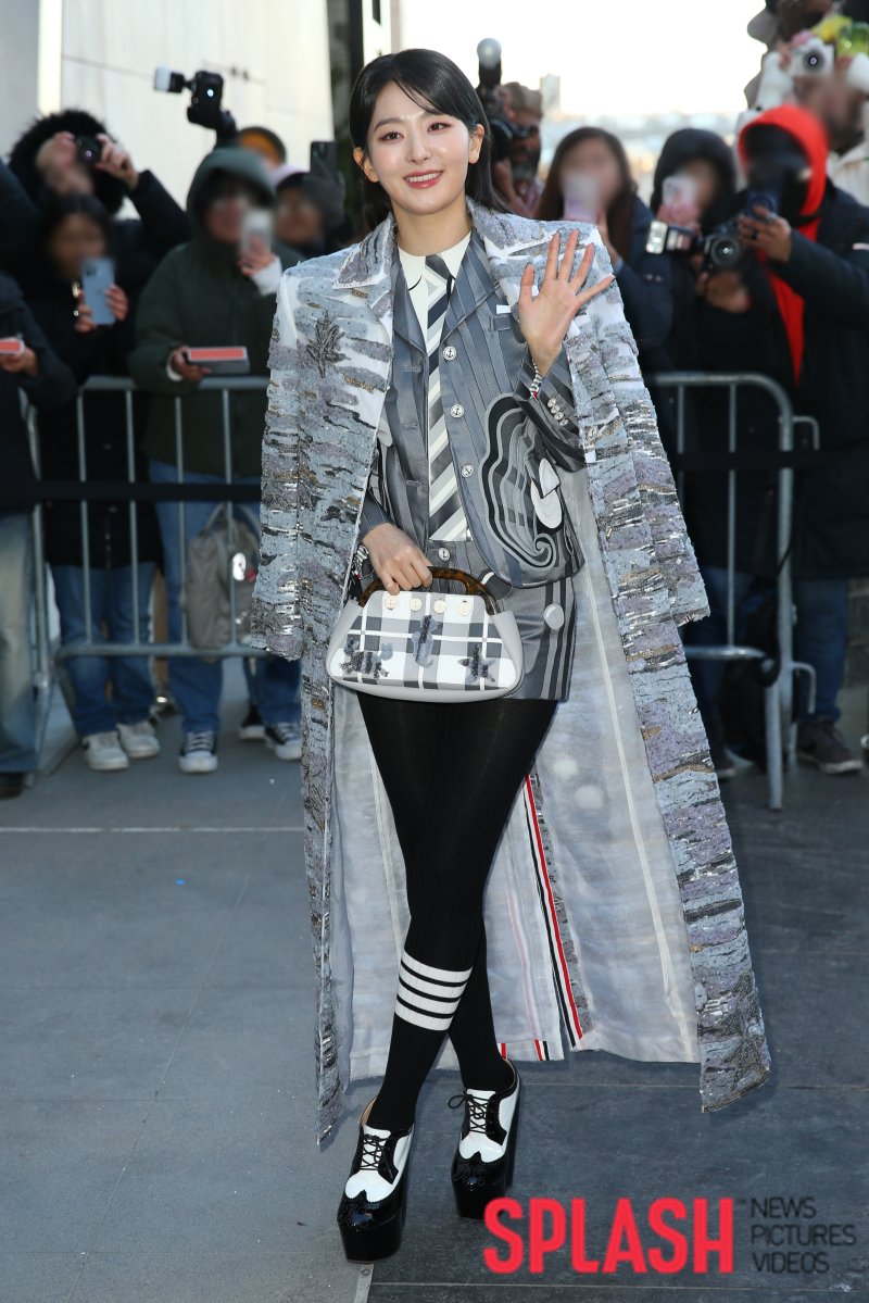 레드벨벳 슬기, 뉴욕 패션위크서 포착…중성미 돋보이는 미모