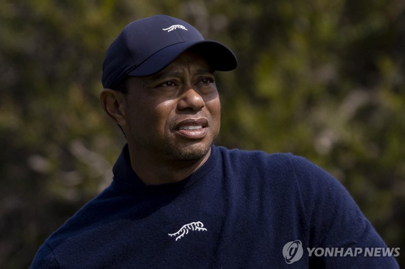 우즈, PGA 제네시스 대회 감기로 기권…한국 선수들은 동반 부진