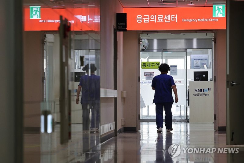 의료대란에 초진·병원도 비대면진료 허용…"효과없어" 지적도(종합2보)