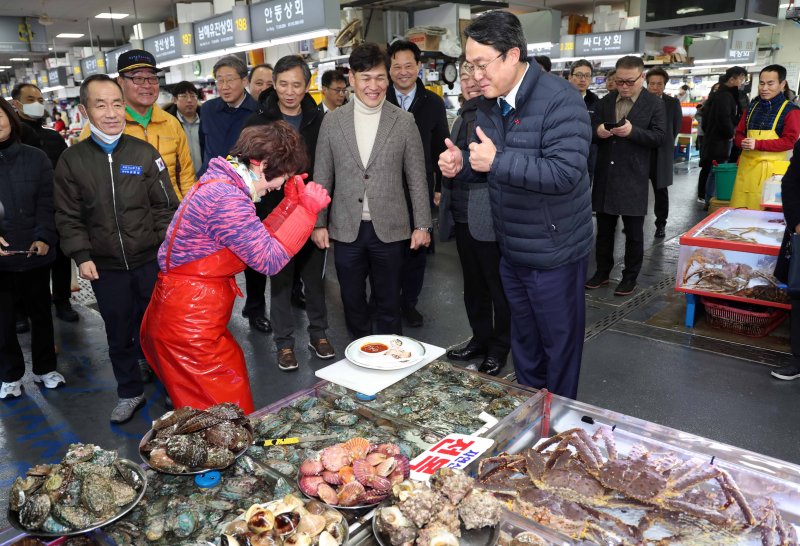 수산정책 전국 민생 투어…해수부 실국장 직접 답한다