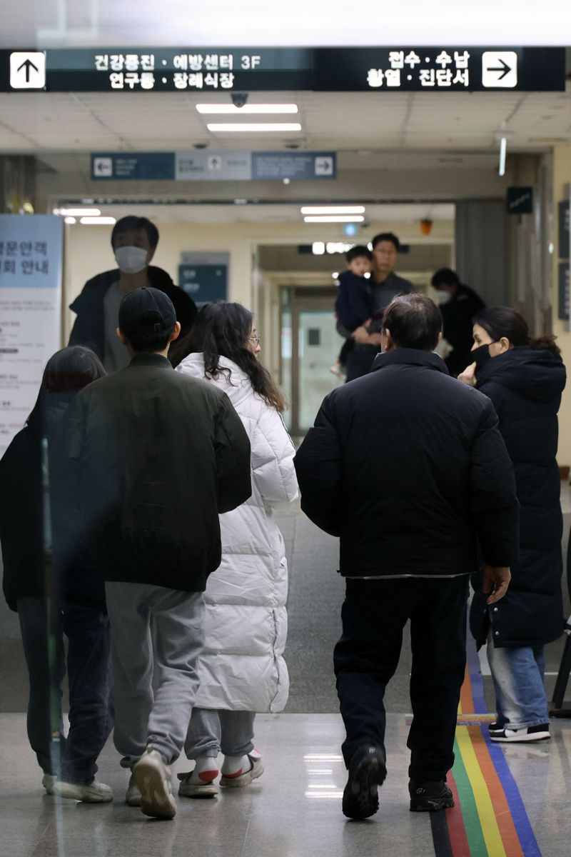 재난 위기 경보가 심각... 국립중앙의료원 "휴일에도 진료해요"[fn영상]