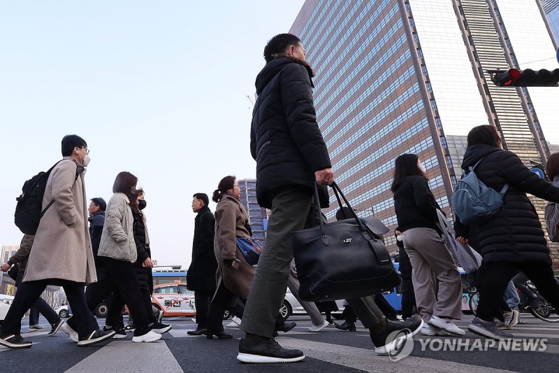 서울 광화문 출근길. 연합뉴스