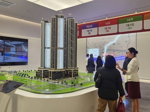 힐스테이트 문수로 센트럴 견본주택 큐레이터