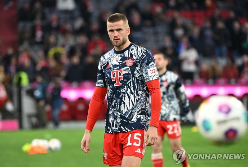 에릭 다이어 Soccer Football - Bundesliga - Bayern Munich v RB Leipzig - Allianz Arena, Munich, Germany - February 24, 2024 Bayern Munich's Eric Dier during the warm up before the match REUTERS/Angelika Warmuth DFL REGULATIONS PROHIBIT ANY USE OF PHOTOGRAPHS AS IMAGE SEQUENCES AND/OR QUASI-VIDEO.