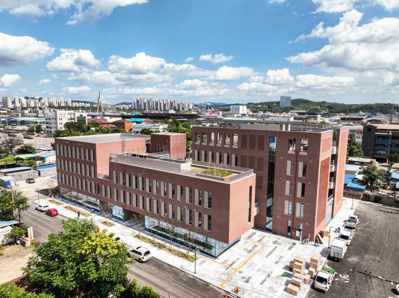 [진주=뉴시스] 진주 상평복합문화센터 *재판매 및 DB 금지