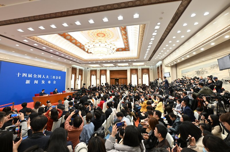 4일 중국 베이징 인민대회당에서 전국인민대표대회(전인대) 사전 기자회견에 열리고 있다. 중국의 국정 운영방침이 정해지는 전인대는 5일부터 11일까지 7일 간 개최된다. 신화통신 뉴시스