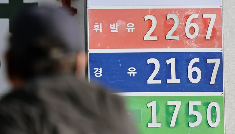 OPEC+ "6월 말까지 감산 연장", 유가 최고치 경신…"상승세 제한적"