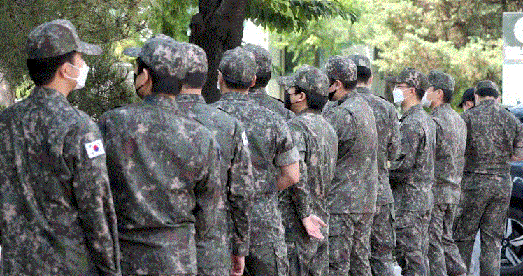 사직 수리된 전공의, 내년부터 입대할 듯…"순서 검토 중"