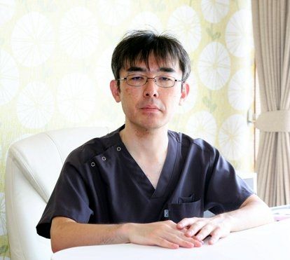 루게릭 환자의 요청을 받고 약물을 주입해 환자를 사망에 이르게 한 의사 오오쿠보 요시카즈(45). 사진=아사히신문 캡처/오오쿠보 요시카즈 블로그