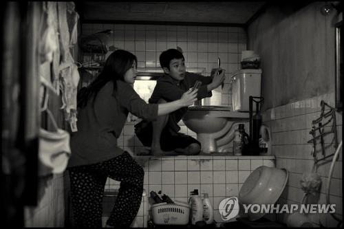 설령 '개천용'이 된다 해도…'엄빠 찬스'에 밀린다 영화 '기생충'