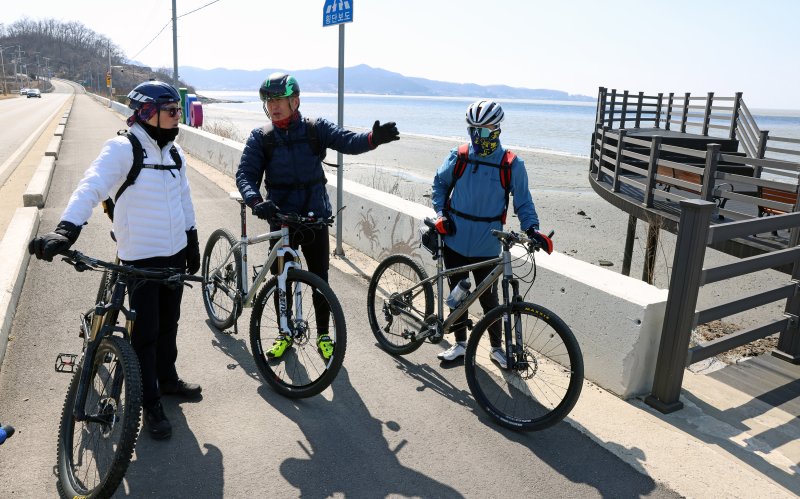 3~5월 '여행가는 봄 캠페인' 추진... 유인촌 "국내여행 활성화 전폭 지원"