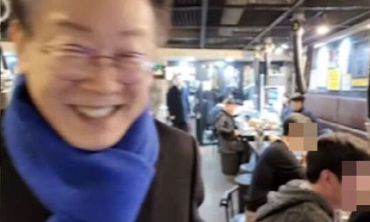 이재명 더불어민주당 대표가 지난 8일 인천 계양구 한 식당에서 현장 유세를 벌이고 있다. 이재명 유튜브 캡처